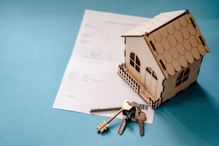 Lire la suite à propos de l’article Check list des choses à faire avant d’acheter une maison